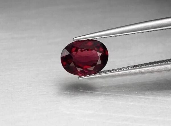 1.69ct VS Oval Natural Reddish Purple Rhodolite Garnet, Madagascar