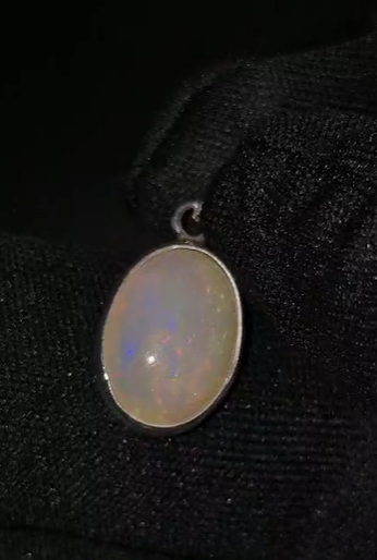 1.66 gr Natural Ethiopia Opal 925 Ayar Gümüş Kolye Ucu