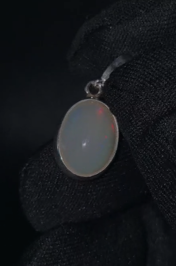 1.75 gr Natural Ethiopia Opal 925 Ayar Gümüş Kolye Ucu