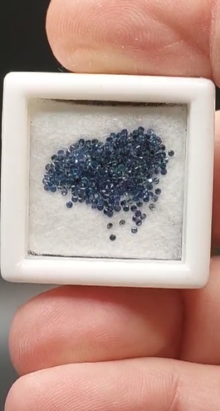 1.40ct 1mm Lot Round Diamond Cut Natural Blue Sapphire- Heated