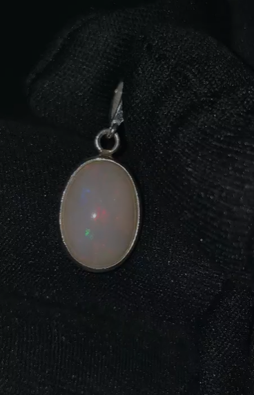 1.77 gr Natural Ethiopia Opal 925 Ayar Gümüş Kolye Ucu