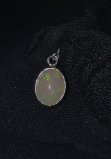 1.46 gr Natural Ethiopia Opal 925 Ayar Gümüş Kolye Ucu