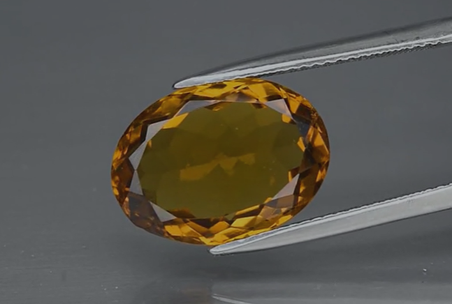 7.52ct 15.5x11.4mm VS Oval Natural Yellow Citrine, Brazil