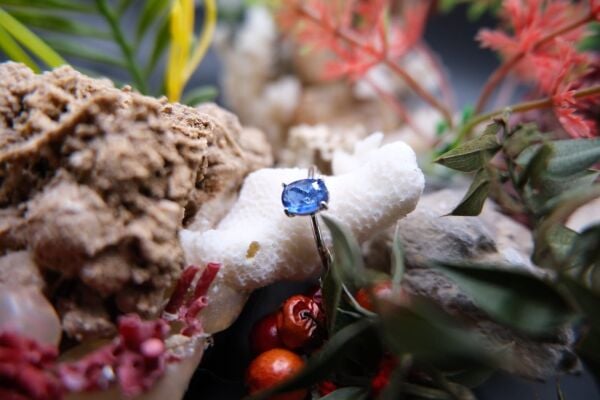 Alaşımlı Kararmaz Gümüş Üzeri 7x5mm Natural 0.90ct Kyanit Yüzük ( No:15)