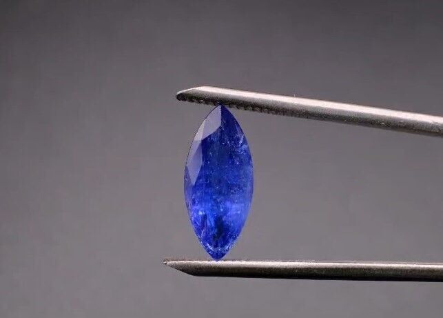 4,00ct 18.x7mm Marquise Natural  Tanzanite, Tanzania