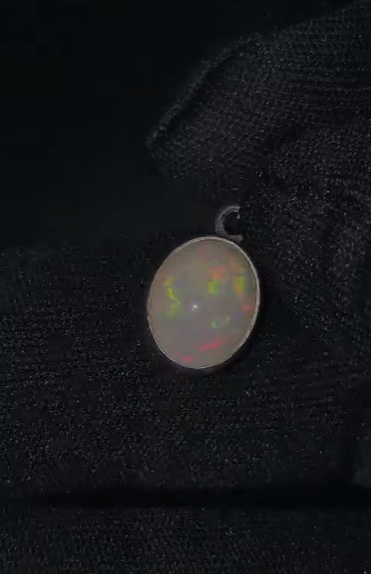 1.51 gr Natural Ethiopia Opal 925 Ayar Gümüş Kolye Ucu