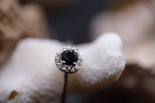 Alaşımlı Kararmaz Gümüş Üzeri  Natural 0.32ct Spinel 0.17ct Beyaz Topaz  Yüzük( No:15)