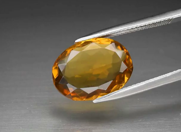 6.40ct 15x11mm VS Oval Natural Yellow Citrine, Brazil