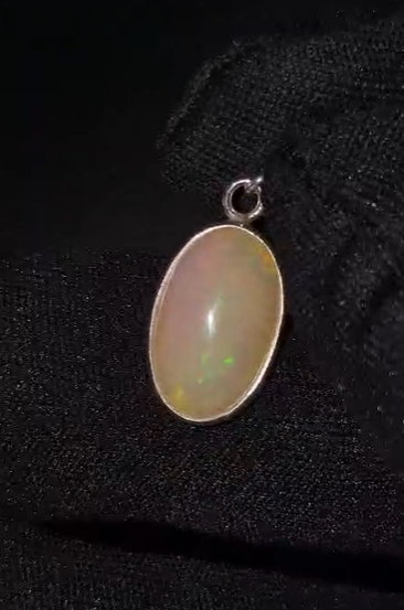1.77 gr Natural Ethiopia Opal 925 Ayar Gümüş Kolye Ucu