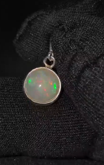 1.19 gr Natural Ethiopia Opal 925 Ayar Gümüş Kolye Ucu
