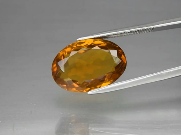 11.96ct 18.3x12.5mm VVS Oval Natural Yellow Citrine, Brazil