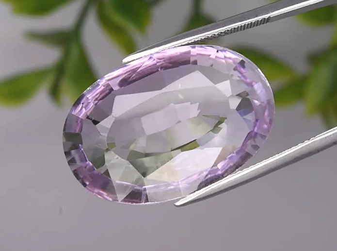 28.28ct 26.4x17.7mm VVS Oval Natural Unheated Purple Amethyst