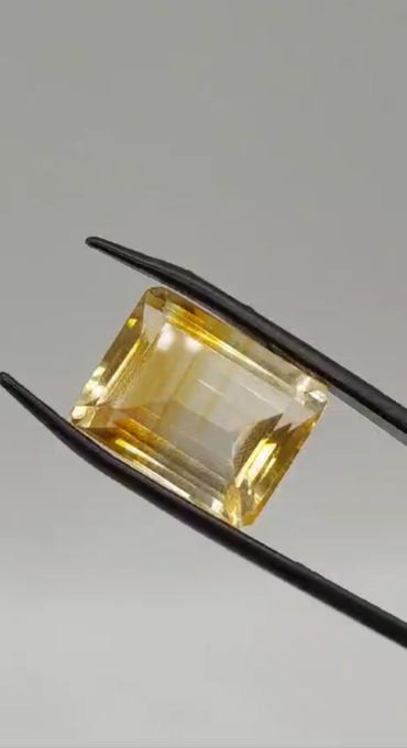 21.20ct 18.4x14.3mm Octagon Natural Citrine