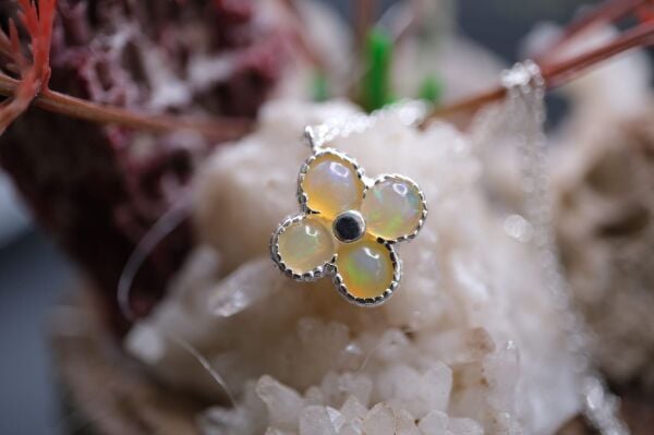 2.82gr. 925 Ayar Gümüş, 1.10ct Natural Ethiopia Opal Kolye