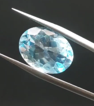 10.00ct 16x12mm Oval Natural Sky Blue Topaz