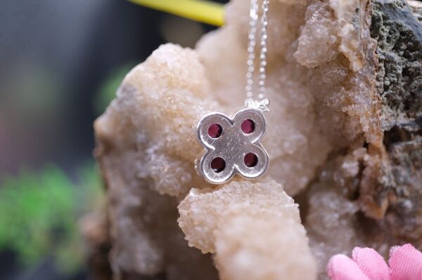 3.23gr. 925 Ayar Gümüş, 1.80ct Natural Rodolit Garnet Kolye