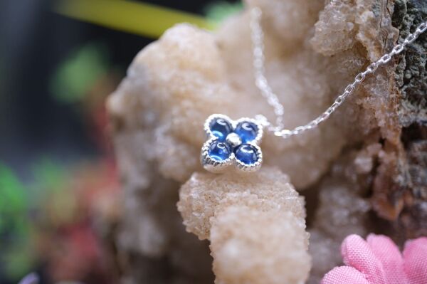 2.34gr. 925 Ayar Gümüş, 0.95ct Natural Safir(Heated) Kolye