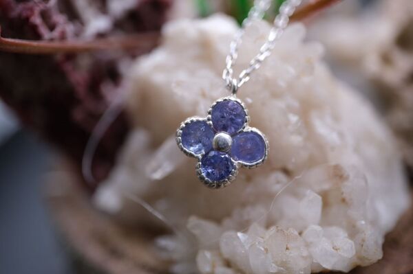 2.16gr. 925 Ayar Gümüş, 1.00ct Natural Tanzanit Kolye